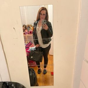 Meet your Posher, Loren